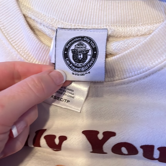 6 Sweatshirt Bundle - Picture 12 of 15